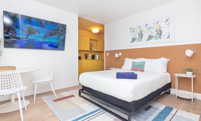 El Portal Apartamento | El Portal #1 · Stylish studio apartment in El Portal #1