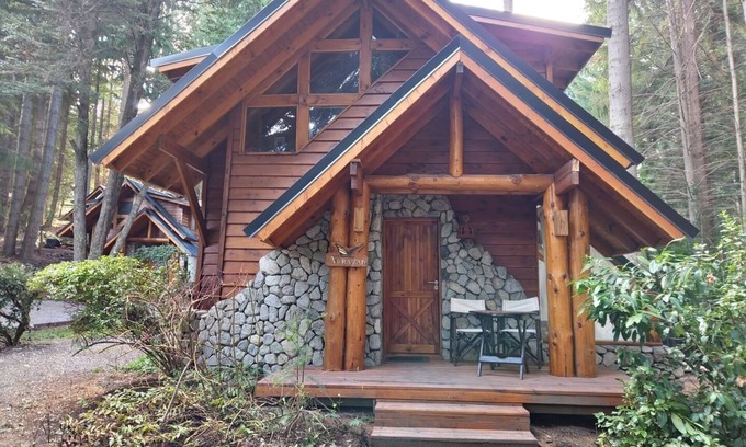 Puerto Manzano Cabina | Cabaña Arrrayán - El Remanso, Bahía Manzano