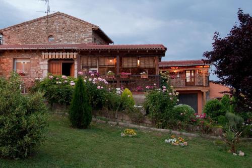 Brugos de Fenar Casa | El Rincón de la Rosa