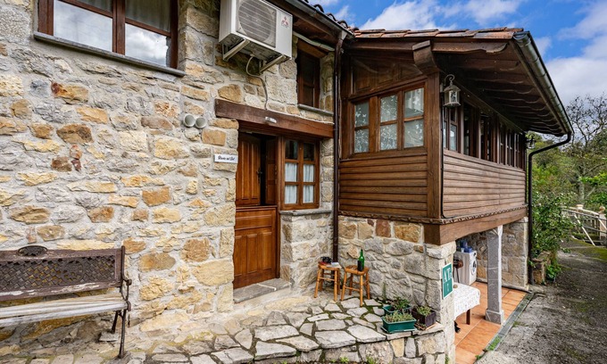 Santovena Casa | Pueblo con Vistas: Retiro y Descanso en los Picos de Europa.