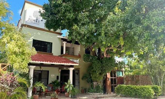 Bacalar Hotel | El Roble Hotel