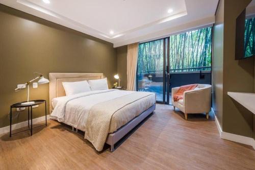 Patio Bonito Hotel | El Tesoro Medellín Hab314 by Letoh