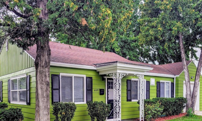 Saint Marys  Allen County Casa | El Verde Escape