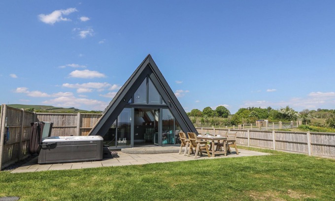 Llanyre Cabaña | ELAN VALLEY WELSH - THE SHEEPFOLD, pet friendly in Llandrindod Wells