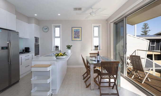 Moana Casa | ELANDRA - Seaside Escape for the Whole Family