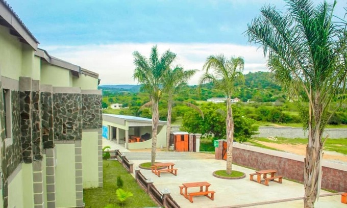 Siteki Cabina | Elawini Lodge In Eswatini