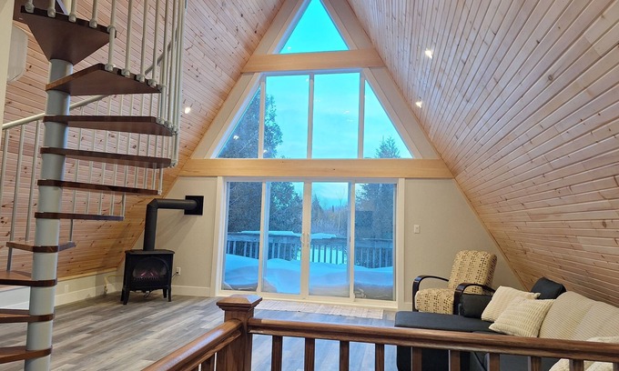 Chatsworth Casa | Elderado's A-Frame