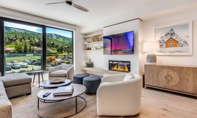 Snowmass Village Cabina | Electric Pass Lodge 303