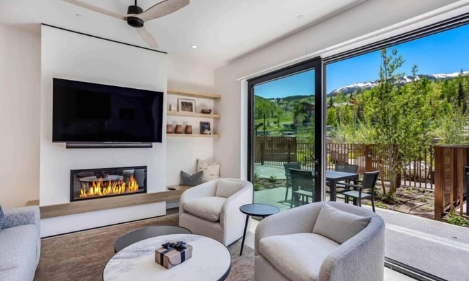 Snowmass Village Cabina | Electric Pass Lodge 105
