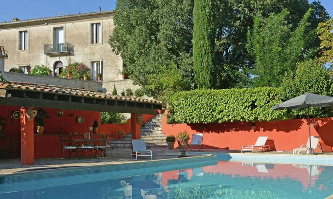 Saint-Mathieu-de-Treviers Villa | Elegante casa con piscina en Hérault