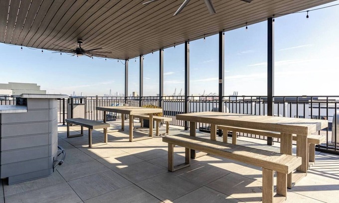 Bayonne Apartamento | Elegance - 1 Bedroom Apartment - 10 Min NYC/EWR - Free Lot Parking - The Helix