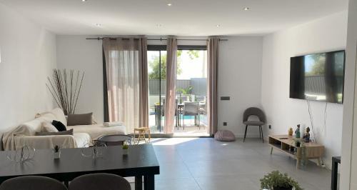 Vilanova I la Geltru Villa | Elegancia y confort en Casa Moncerrat