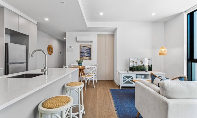 Preston Apartamento | Elegant 1-Bed by Shops with Rooftop Swimming Pool