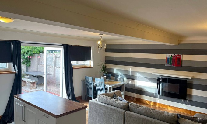 Gilmerton Chalet De Esquí | Elegant 2 Bedroom Chalet