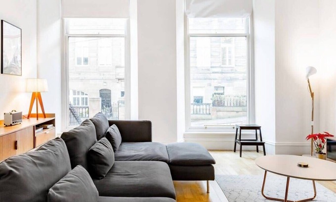 North West Apartamento | Elegant 2 Bedroom Apartment in West End