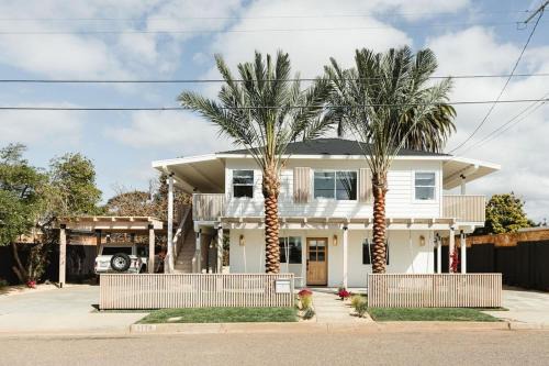 Carlsbad Village Casa | Elegant 2BR with Outdoor Space