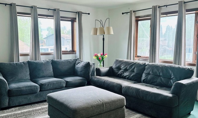 Fairbanks Casa | Elegant 3-Bedroom stay/Where Comfort Meets Luxury/Prime location/Family friendly