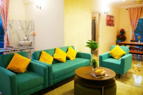 Serilingampally Apartamento | Elegant 3BHK Apt near Gachibowli with All Amenities