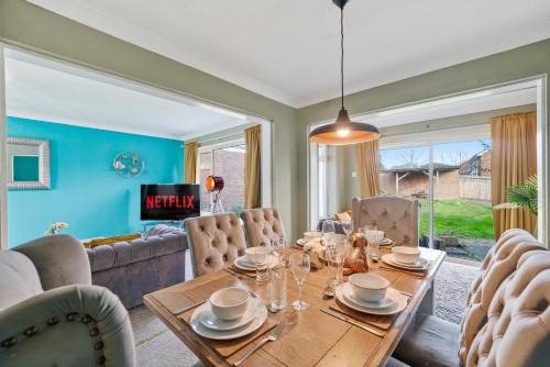 Maidstone Apartamento | Elegant 4 Bed House - Parking and Garden -Sleeps 8