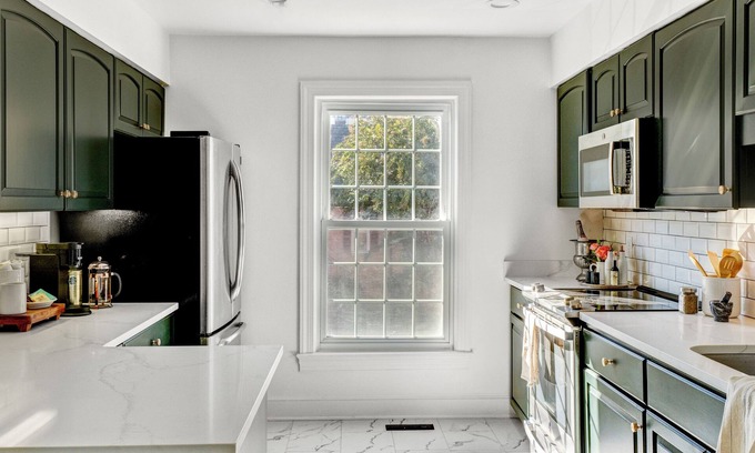 Ballston Casa | Elegant 4-bedroom in Clarendon Arlington walk to Metro