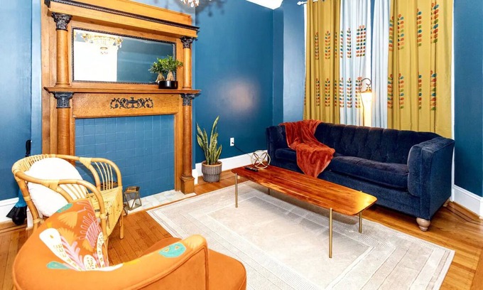 Downtown Baltimore Casa | Elegant 4BR Oasis by Patterson