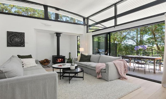 Macmasters Beach Casa | Elegant Abode Only Moments To Macmasters Beach