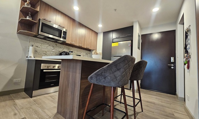 Heredia Apartamento | Elegante y Comodo Apartamento