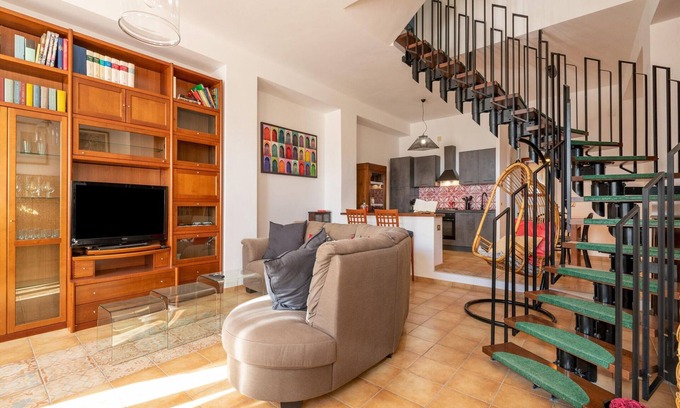 Buonalbergo Apartamento | Elegant Apartment in Buonalbergo near Town Center