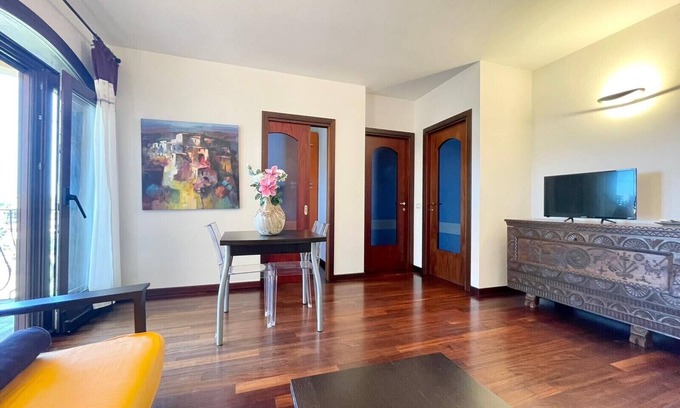 La Maddalena Apartamento | Elegante casa en frente al mar