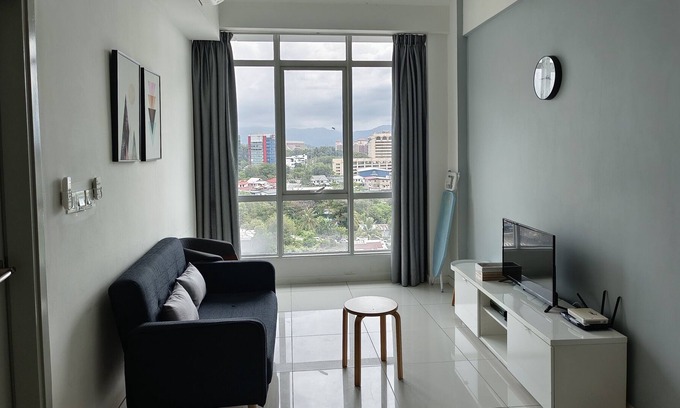 Kampung Sembulan Baru Apartamento | Elegant at Sutera Avenue by Rasa Sayang
