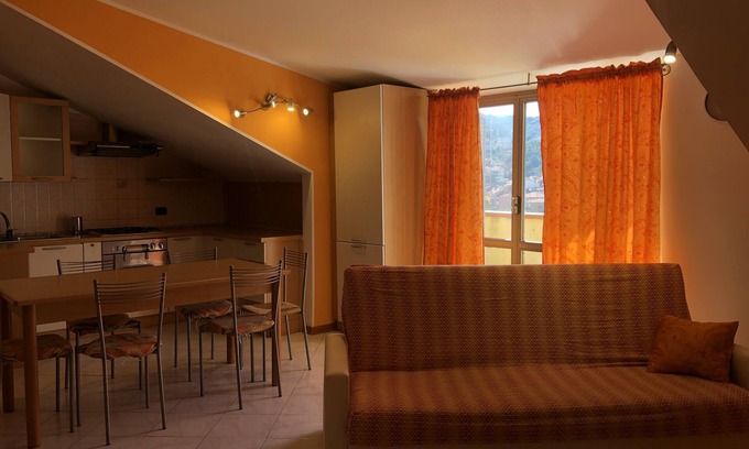 Caramagna Ligure Apartamento | elegant attic and mountain bikes