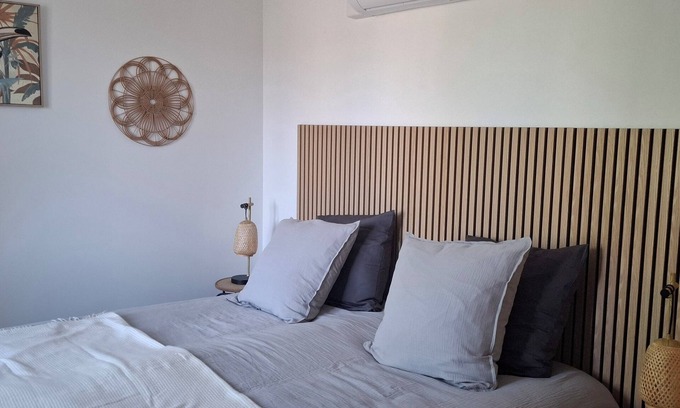 Saint-Quentin-sur-le-Homme Cama Y Desayuno | Elegant B&B in the Bay of Mont Saint-Michel