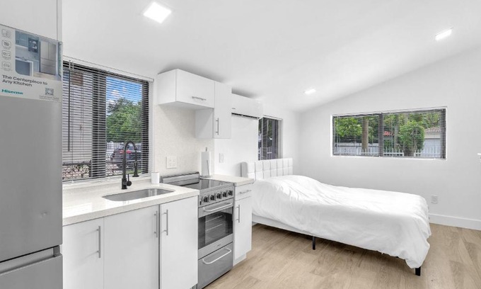 Miami Shores Casa | Elegant & Brand New Studio in Prime Location