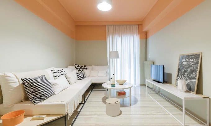 Kypseli Apartamento | elegant coral apartment