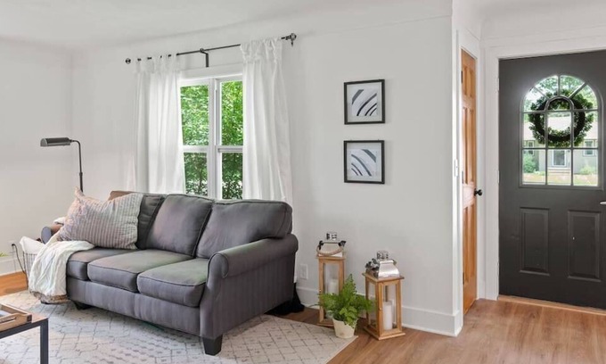 Crystal Casa | Elegant💜Cozy 4BR/2BA⭐️7 Comfy Beds🛌