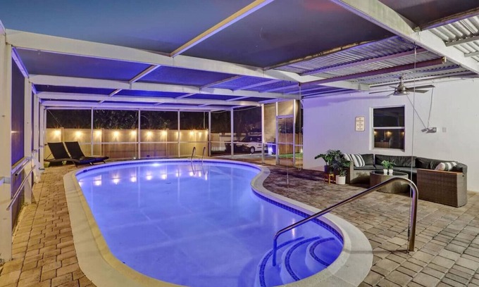 South Lake Casa | Elegant & Cozy Heated Pool/5 min to Beach/GameRoom