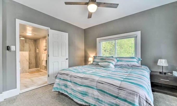 New Center Detroit Casa | Elegant Detroit Home - 5 Mi to Downtown w/King Size Beds and Unlimited Wi-fi