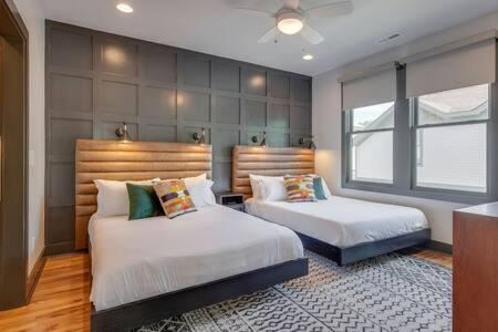 Greenwood Casa | Elegant East Nashville Townhouse Retreat