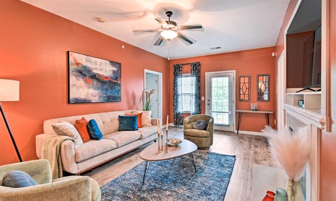 Westover Apartamento | Elegant Fayetteville Condo 8 Mi to Downtown!