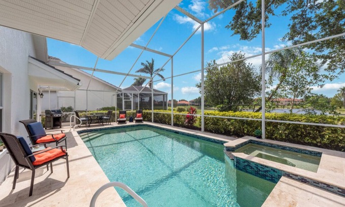 Naples Casa | Elegant Home, Golf Club, Heated Pool, Near Beach