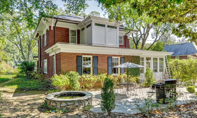 Old Irving Park Casa | Elegant House with Patio in Greensboro