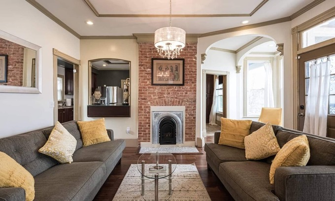 Washington Casa | The View in DC: elegante, cama King, privacidad, estacionamiento gratuito