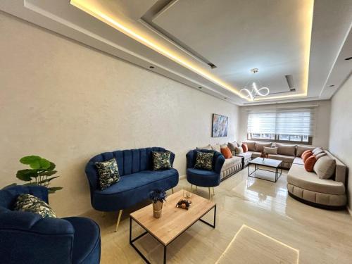 Casablanca Apartamento | Elegant Lateral Beachfront Family Stay