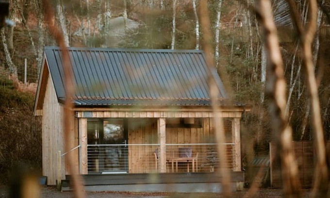 Whiteness Cabina | Elegant Little Wyvis Lodge - Sleeps 2