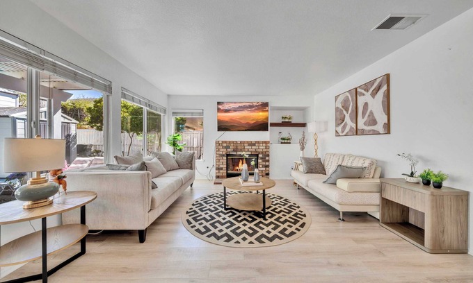 Temecula Casa | Elegant Living On Yorkton Rd #42192