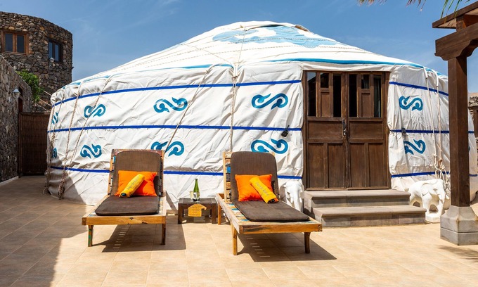 Haria Apartamento | Eco Yurt Royale, cerca de la playa, ideal para la familia/pareja, cocina /salón