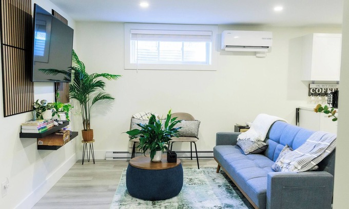 Riverview Apartamento | Elegant Modern Loft in Prestigious Fairways
