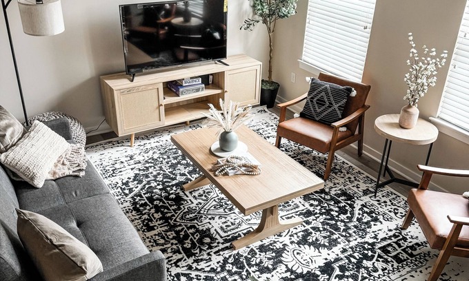 Plymouth Casa | ✨ Elegant & Modern Plymouth Furnished Home Away From Home ✨