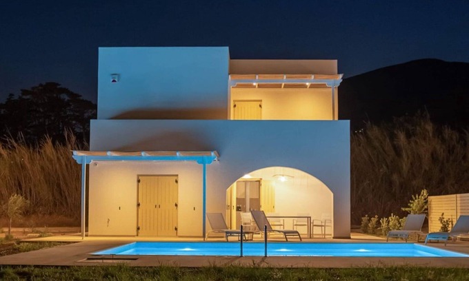 Drios Villa | Elegant Paros Villa | Villa Sunshine | 2 Bedrooms| Luxury & Privacy | Private Pool | Balcony | Modern Furnishing | Drios