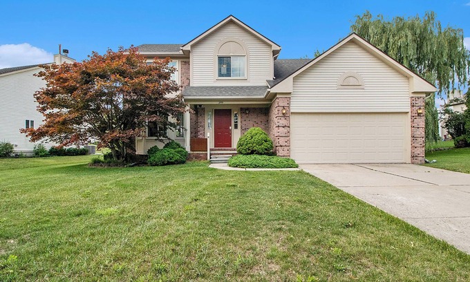 Ann Arbor Casa | Elegant Residence 3 Miles from UM Stadium